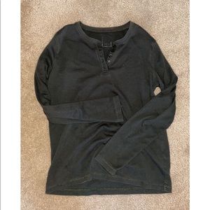 Cute little buttoned green long sleeve